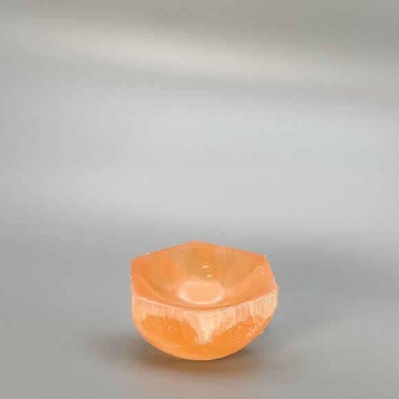 Orange Selenite Crystal Hexagon Bowl Peach Selenite Red Selenite Stone 3 inch - Picture 10 of 10